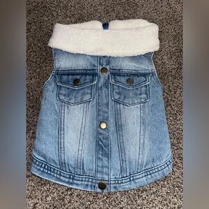 Tommy Bahama Blue Denim Dog Vest with White Collar